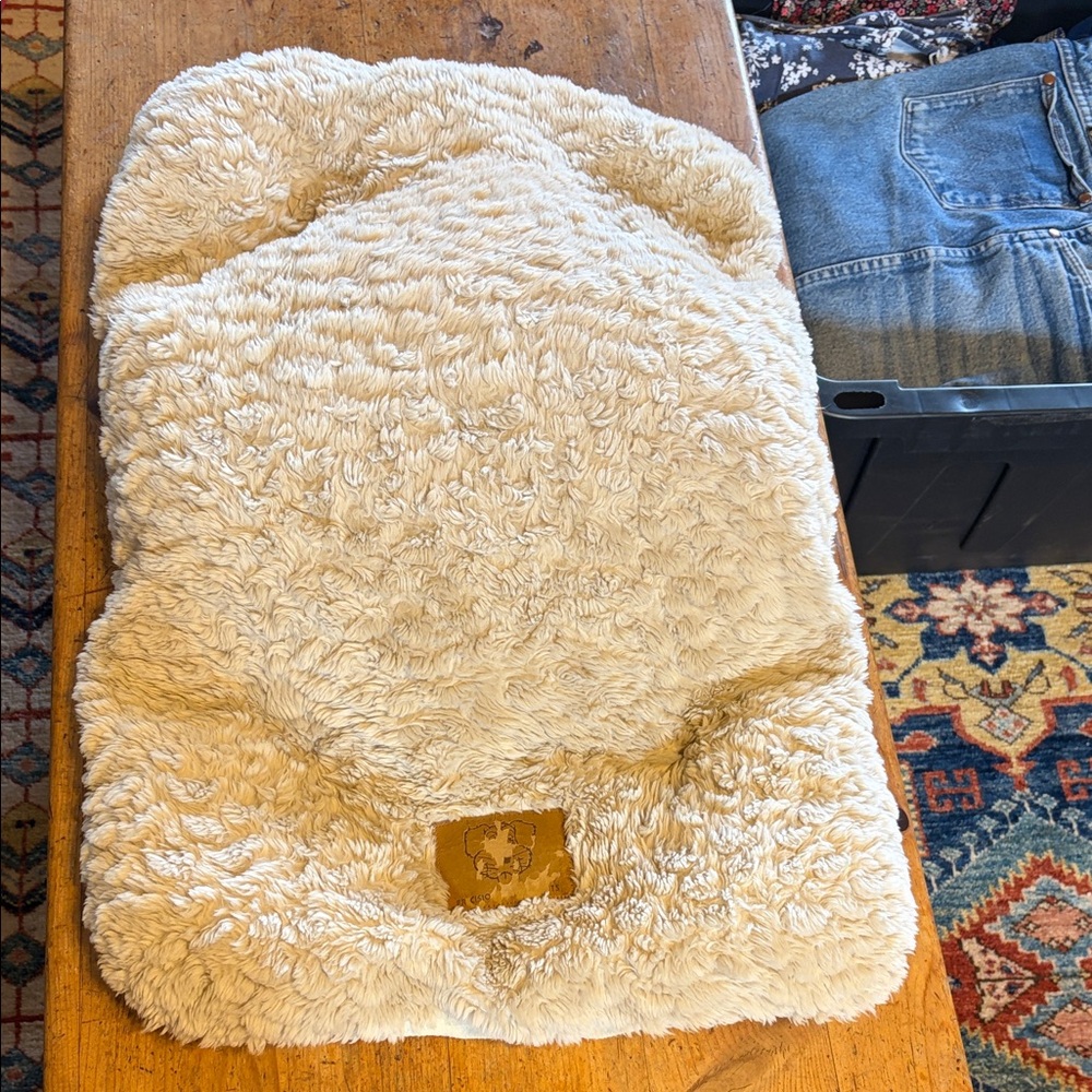 Cozy small dog bed - Brand Unspecified